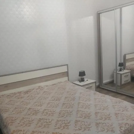 Таунхаус На 10 Фонтана Holiday home